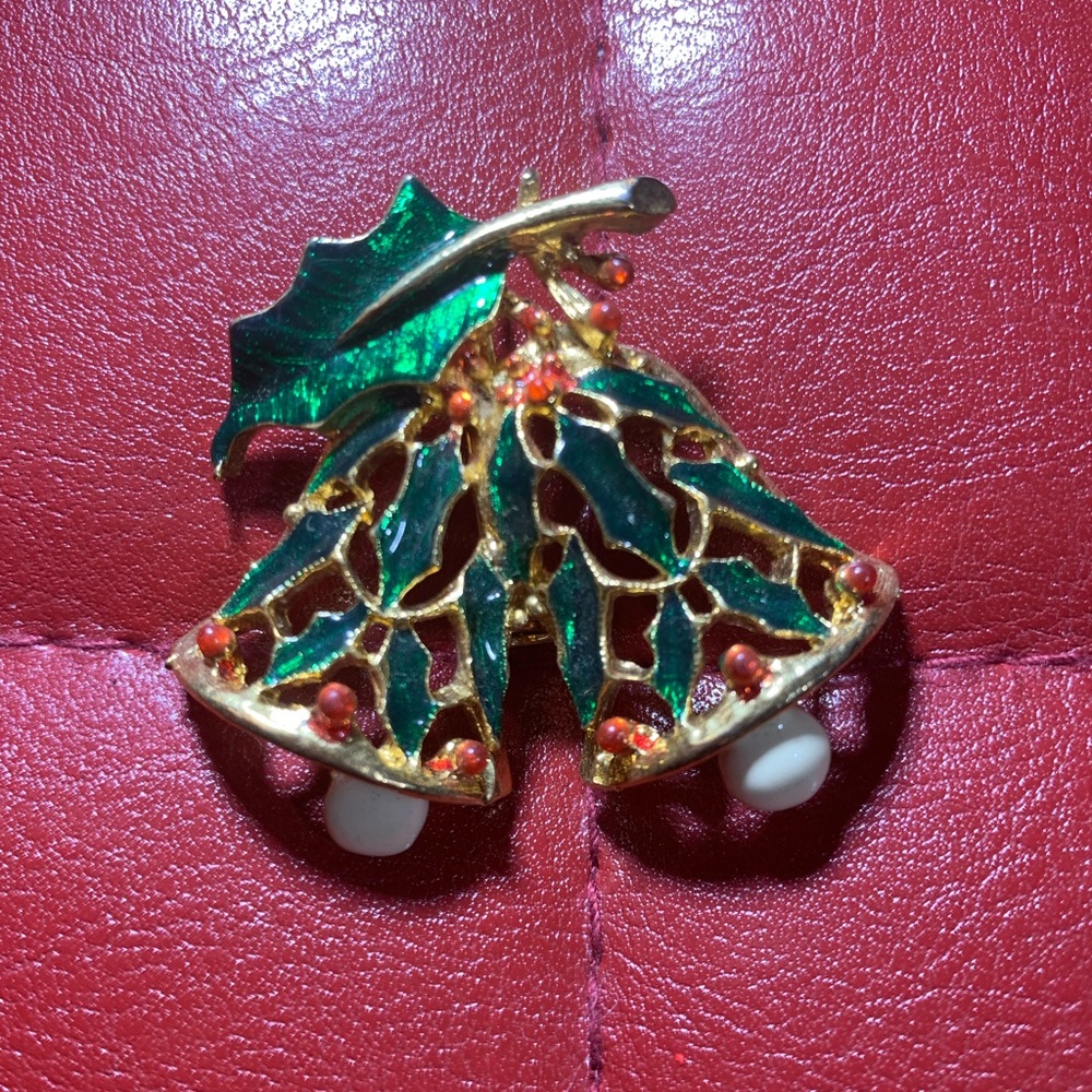 Bells brooch